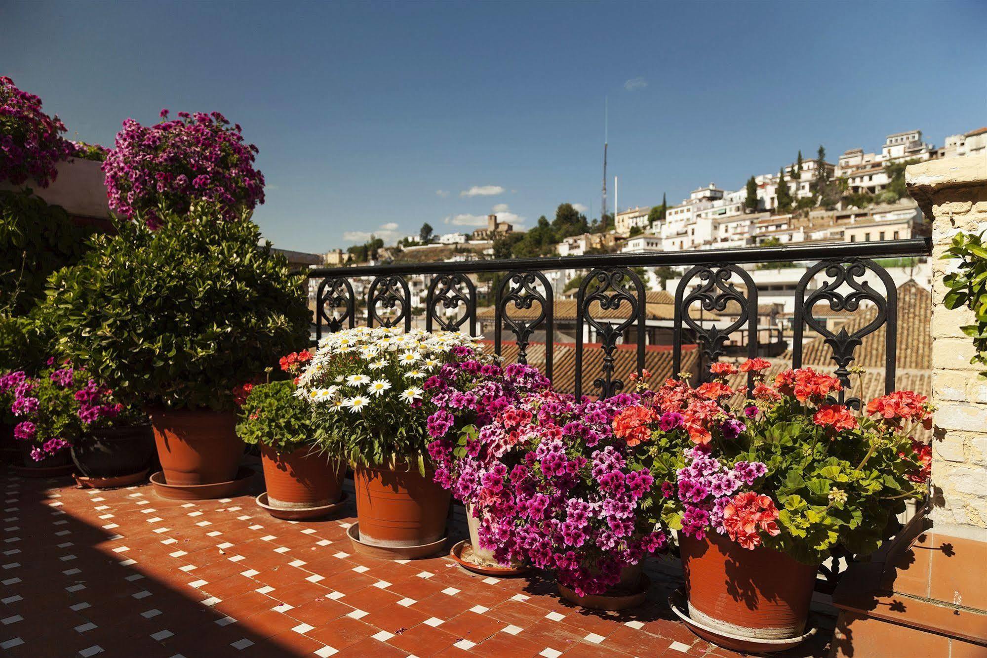 Hostal Londres Granada Exterior photo